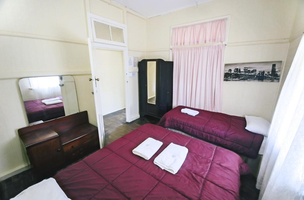 Ryan'S Rest Boutique Accommodation แคนส์ ภายนอก รูปภาพ